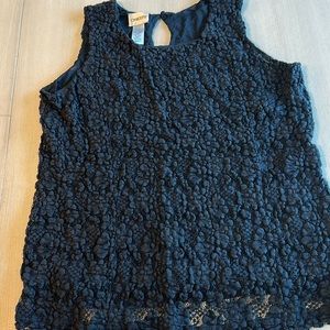 Like new black lacey (lined) Chico’s tank top - size 1 (8).